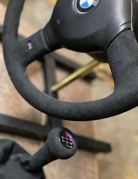 Volant M Tech 2 BMW + Pommeau de vitesse – OEM – Image 4