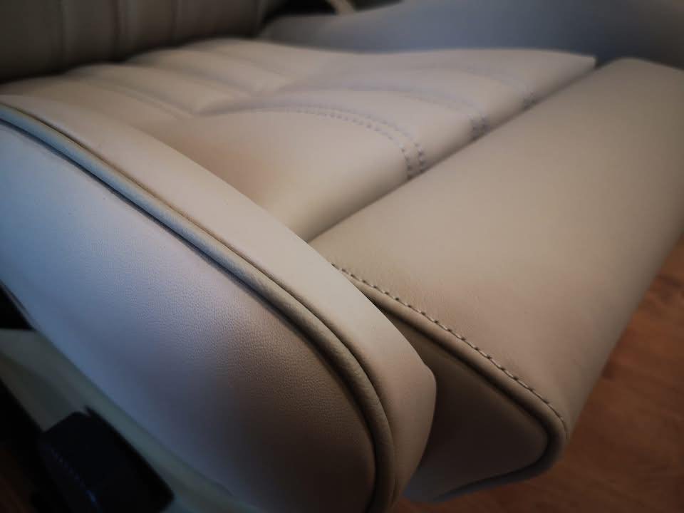 Sièges BMW E28 avant – Cuir Nappa OEM, confort premium – Image 10
